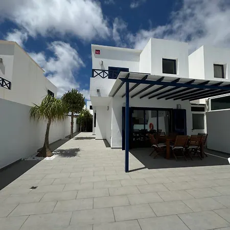 Lovely Adas Villa Playa Blanca